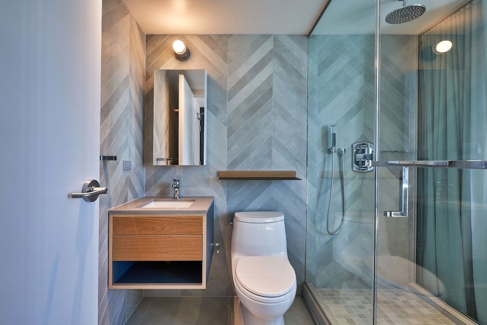 Mayumi Premier Suite (Full Bed) 6