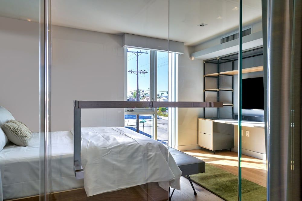 Mayumi Premier Suite (Full Bed) 10