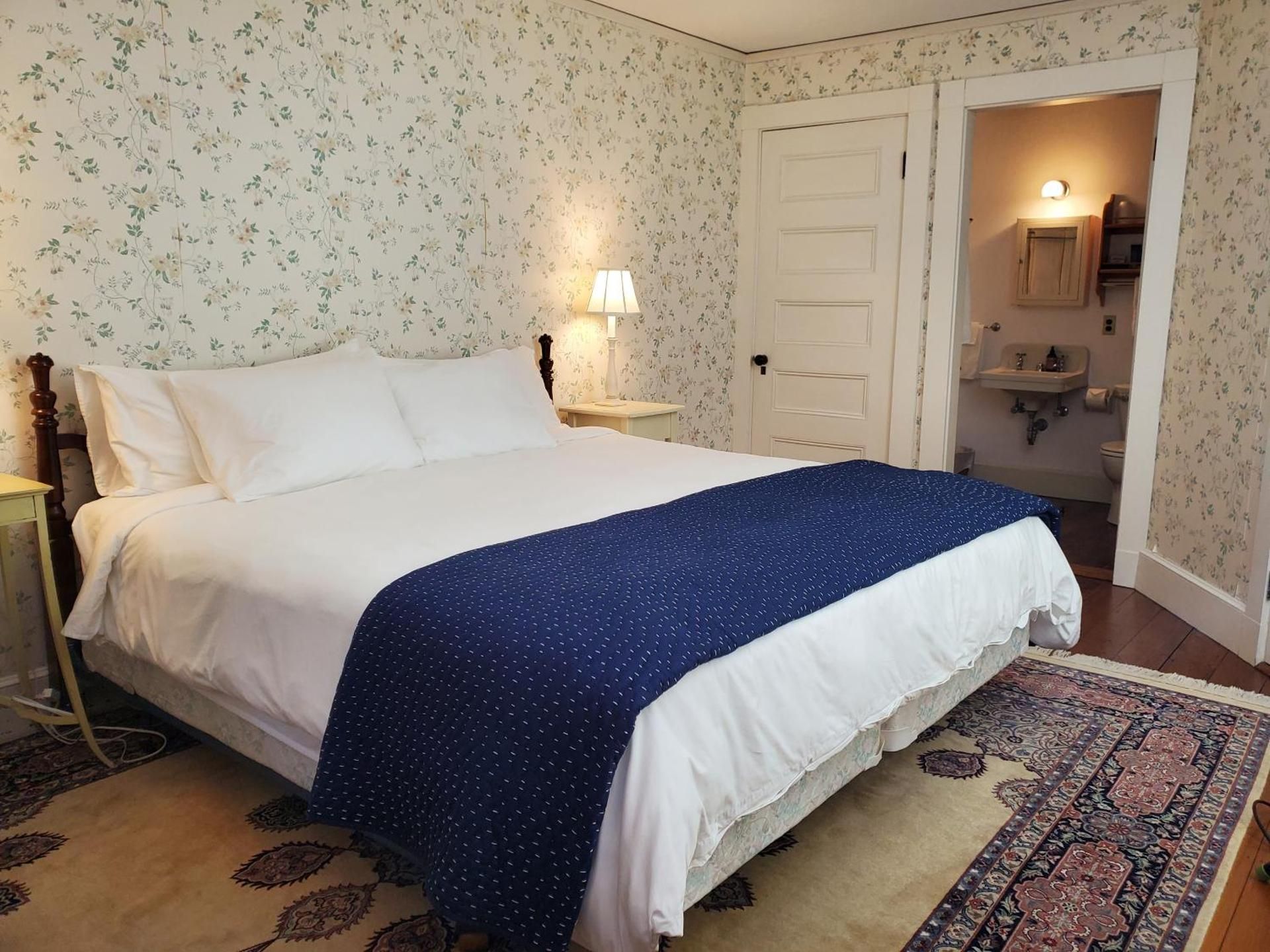 Superior King Suite