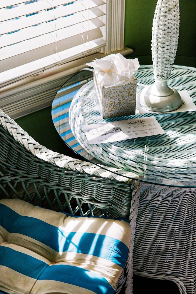 Amsterdam's Curry Mansion Inn Deluxe King 4