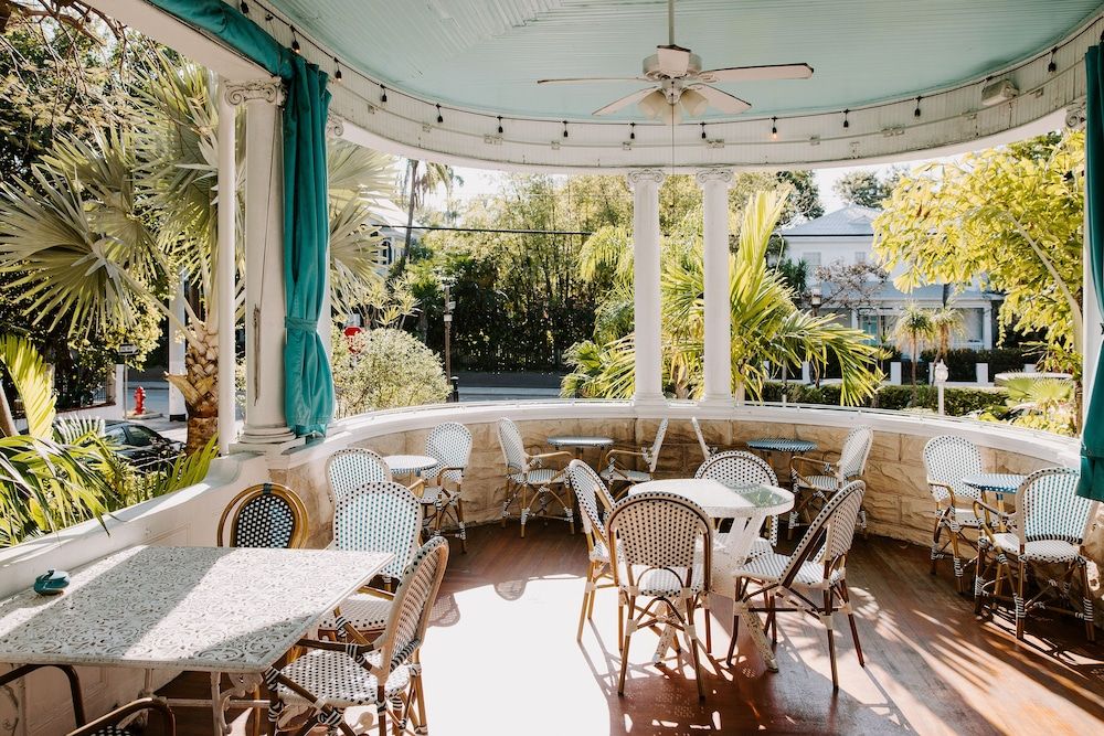 undefined Amsterdam's Curry Mansion Inn 8