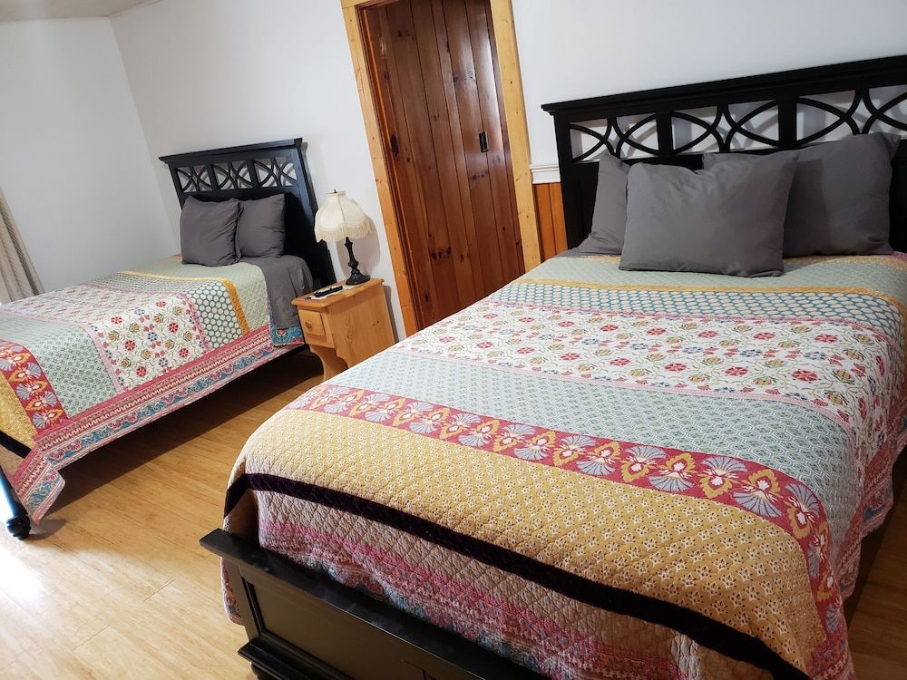 Family Room, 2 Bedrooms (3 Double Beds)
