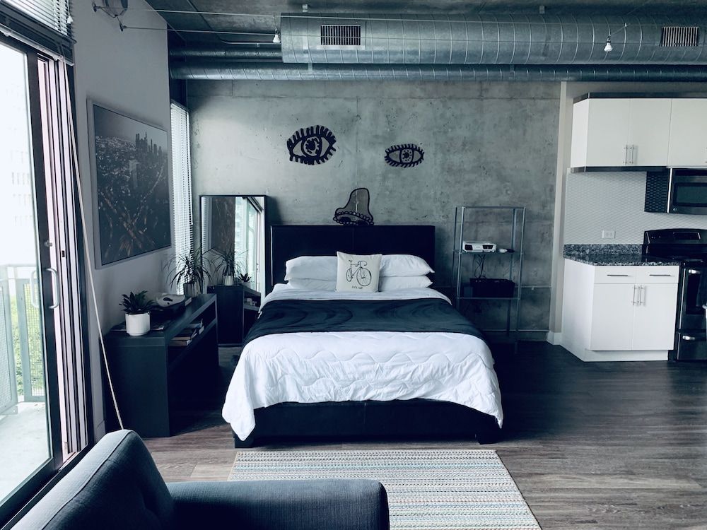Deluxe Studio Suite, Multiple Beds, Accessible