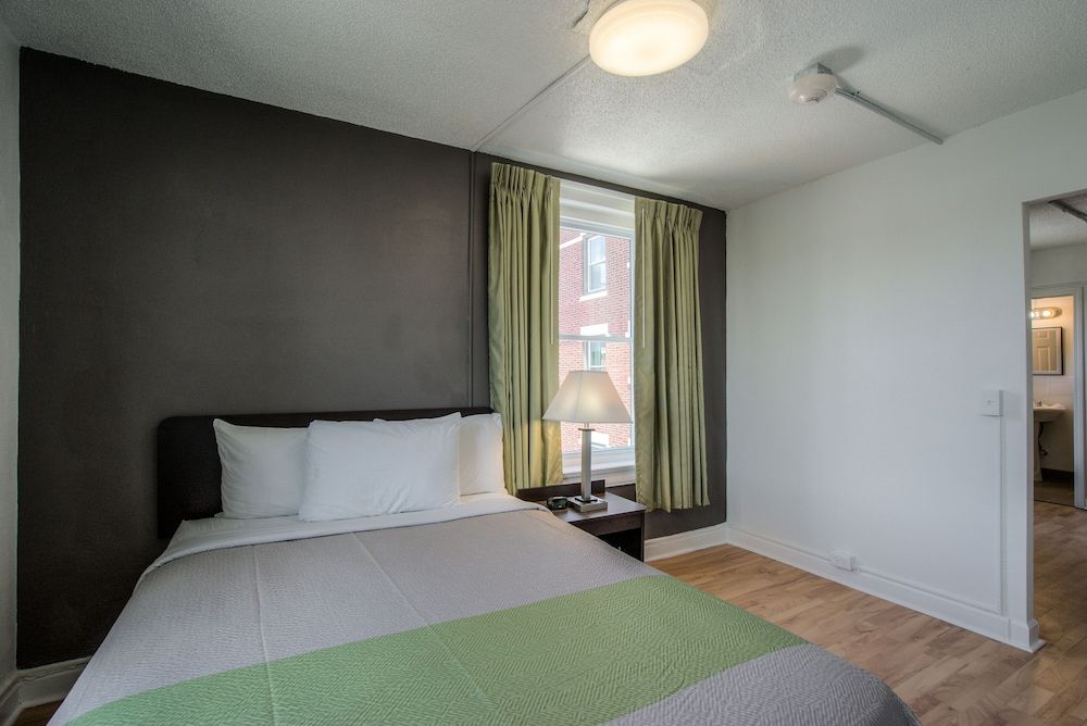 Suite, 2 Queen Beds, Non Smoking