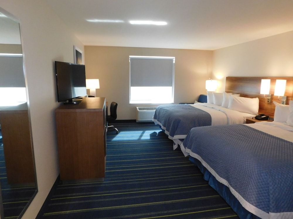 Room, 2 Queen Beds, Non Smoking