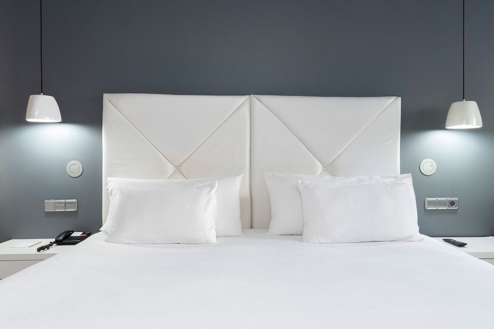 Deluxe Double Room Single Use