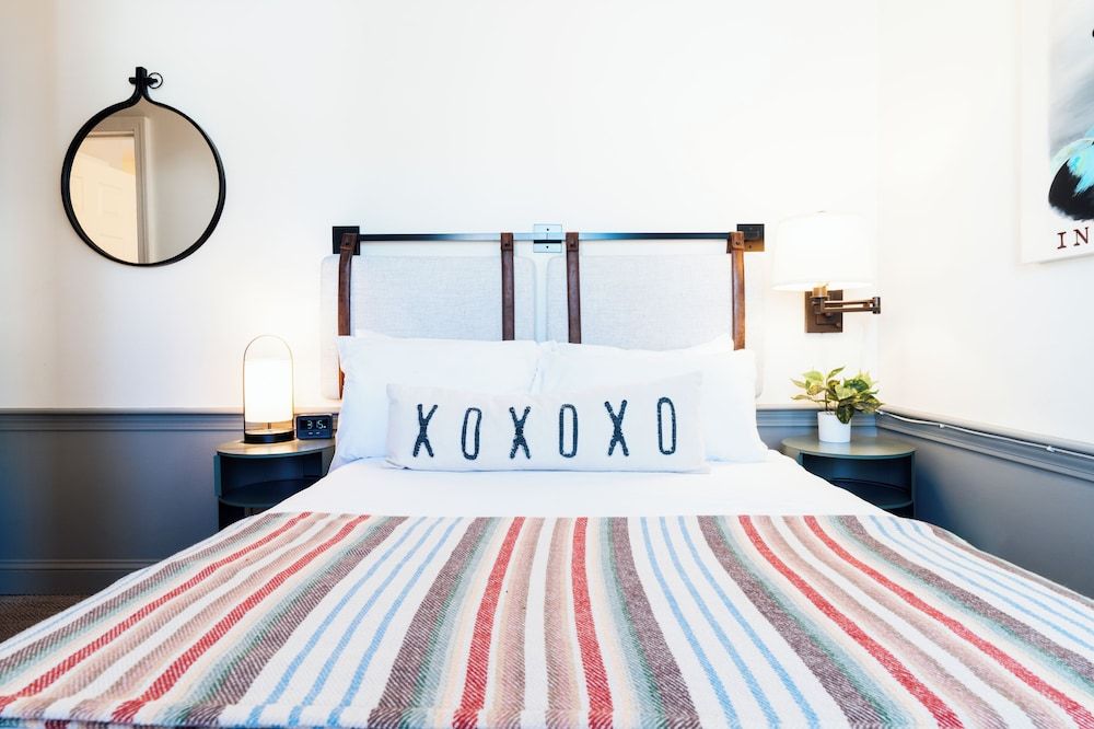 Mercury Hotel Provincetown Economy Room, 1 Queen Bed, Shared Bathroom