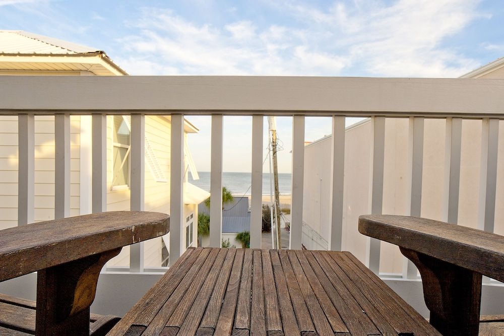 Desoto Beach Bed & Breakfast Studio Suite 4