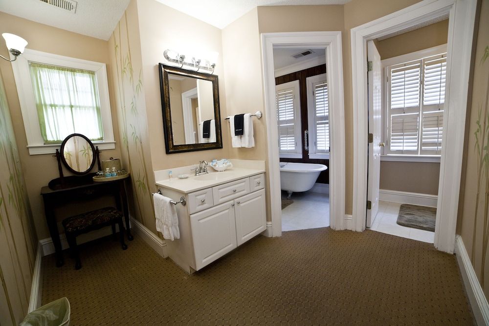 Desoto Beach Bed & Breakfast Studio Suite 12