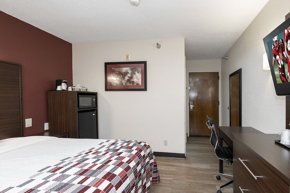 Deluxe Room, 1 Queen Bed, Non Smoking