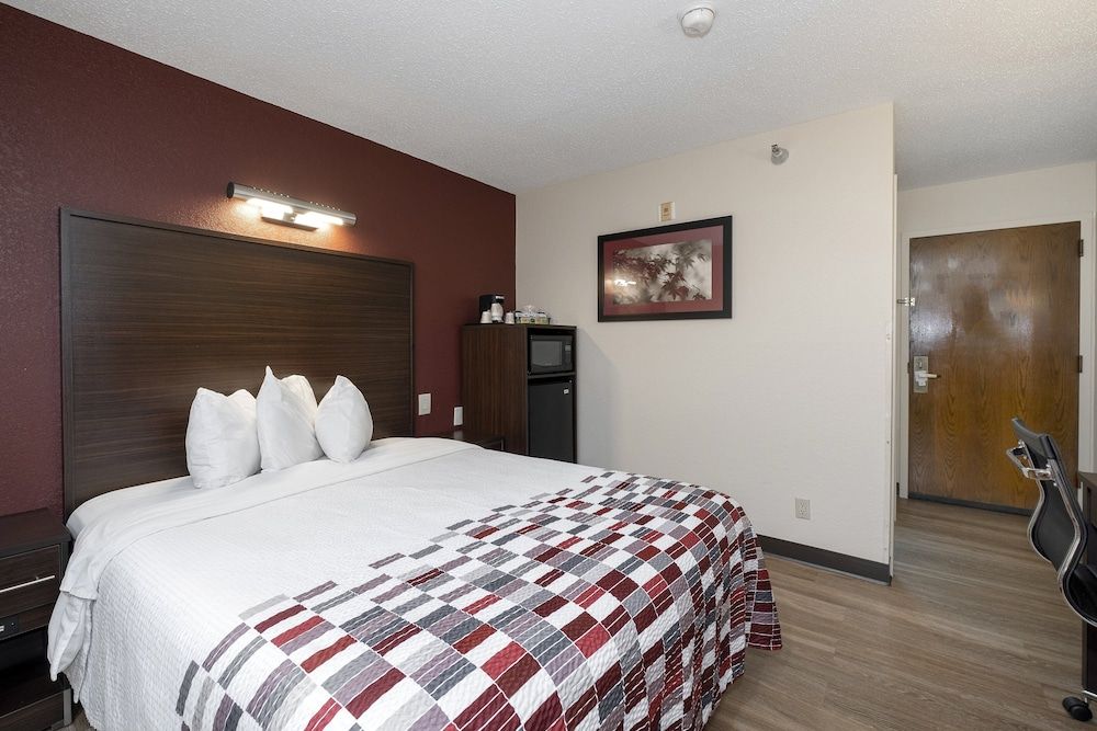 Deluxe Room, 1 Queen Bed, Non Smoking