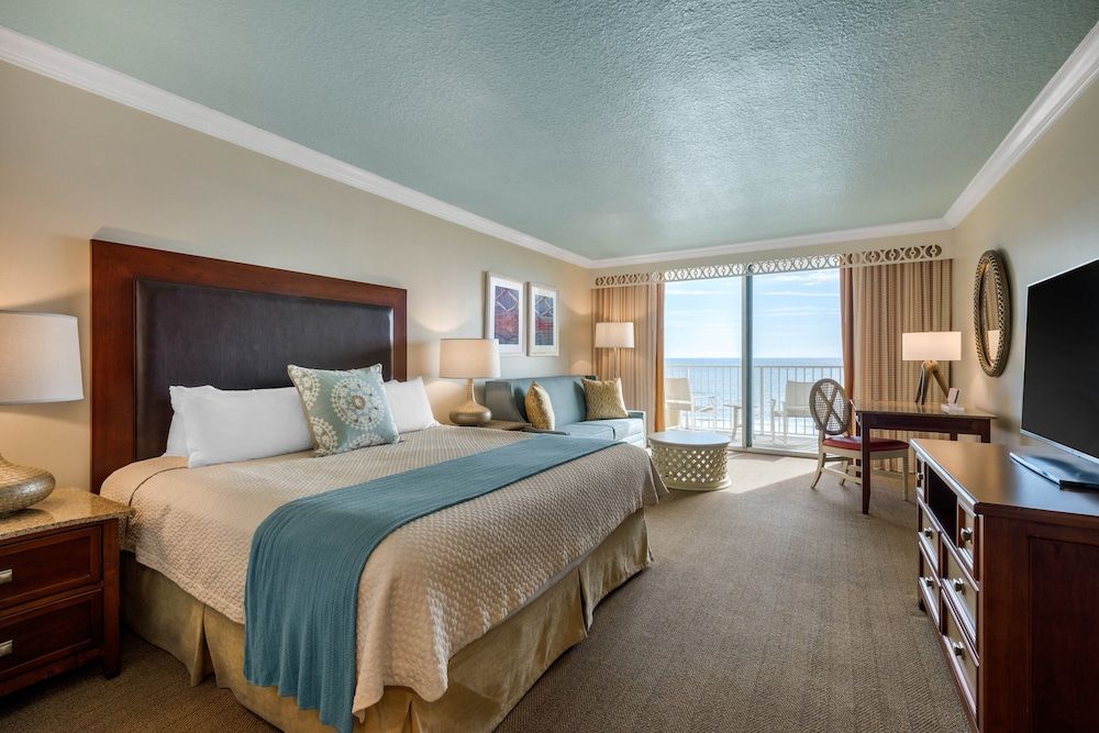 Deluxe Room, 1 King Bed, Accessible, Ocean View (Roll-in Shower)