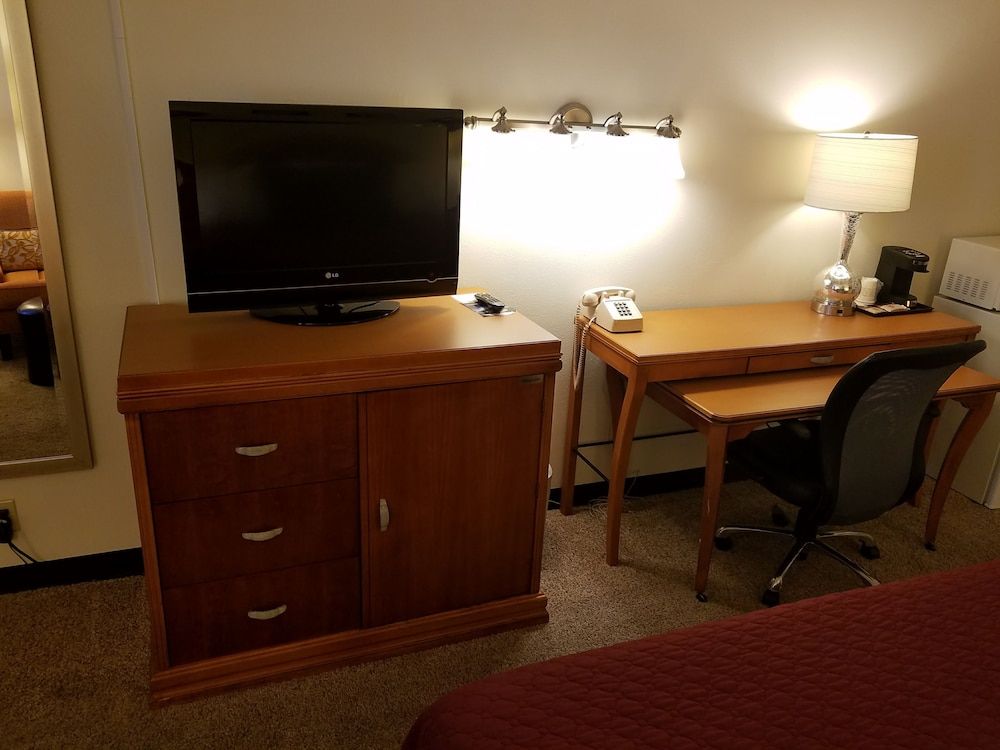 West Plains Motel Standard Room, 2 Double Beds, Non Smoking 19