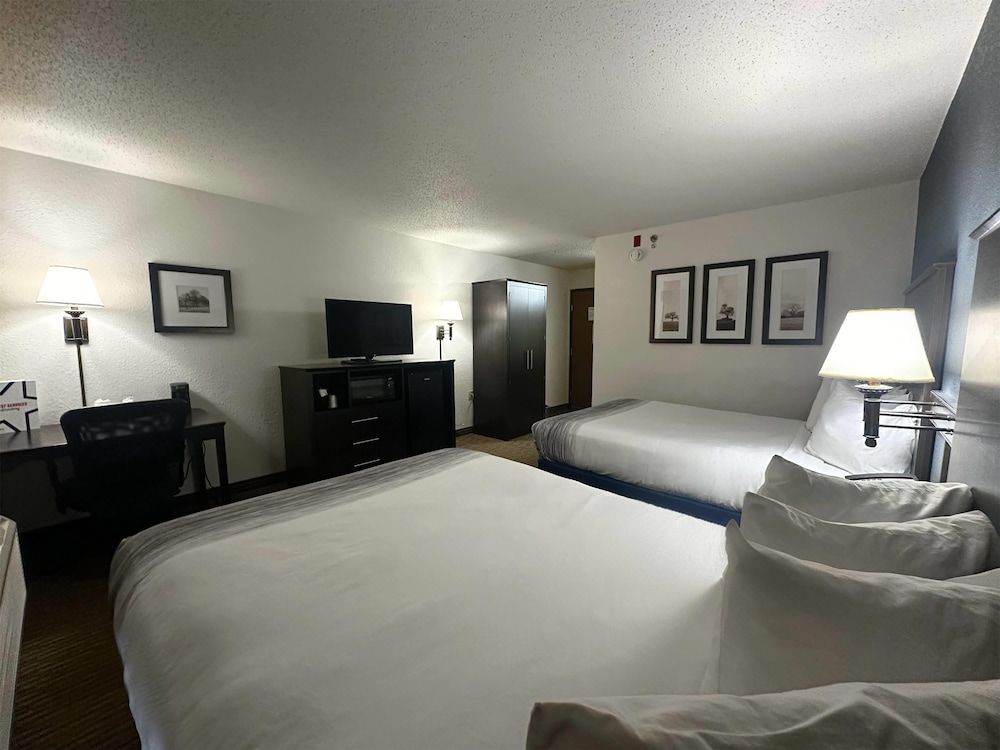 Room, 2 Queen Beds, Non Smoking