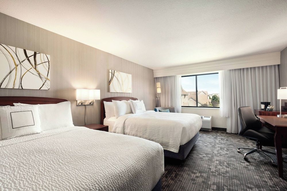 Room, 2 Queen Beds, Non Smoking