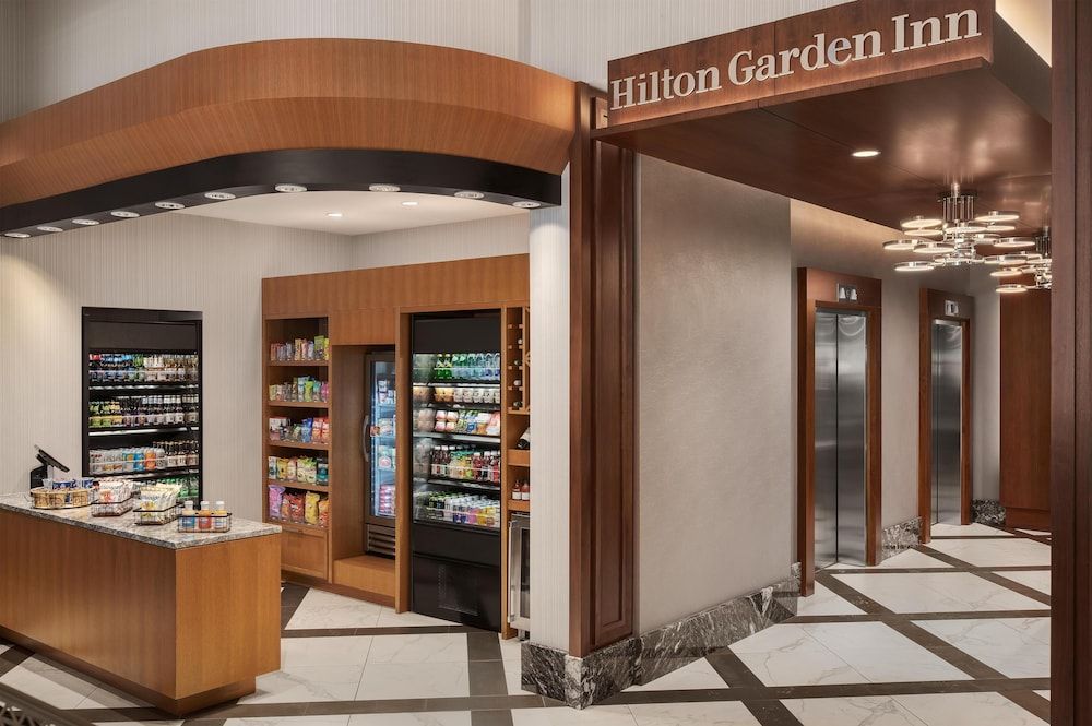 undefined Hilton Garden Inn Chicago McCormick Place 2
