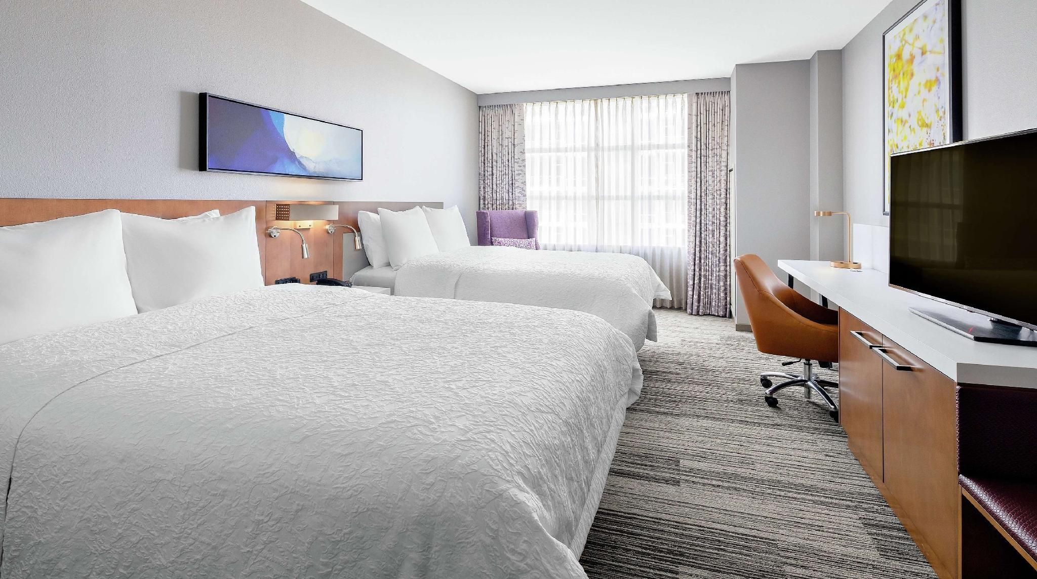 undefined Hilton Garden Inn Chicago McCormick Place 10
