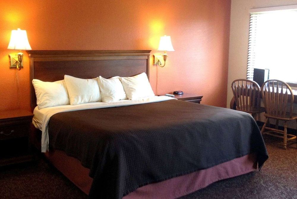 Deluxe Room, 1 King Bed, Non Smoking