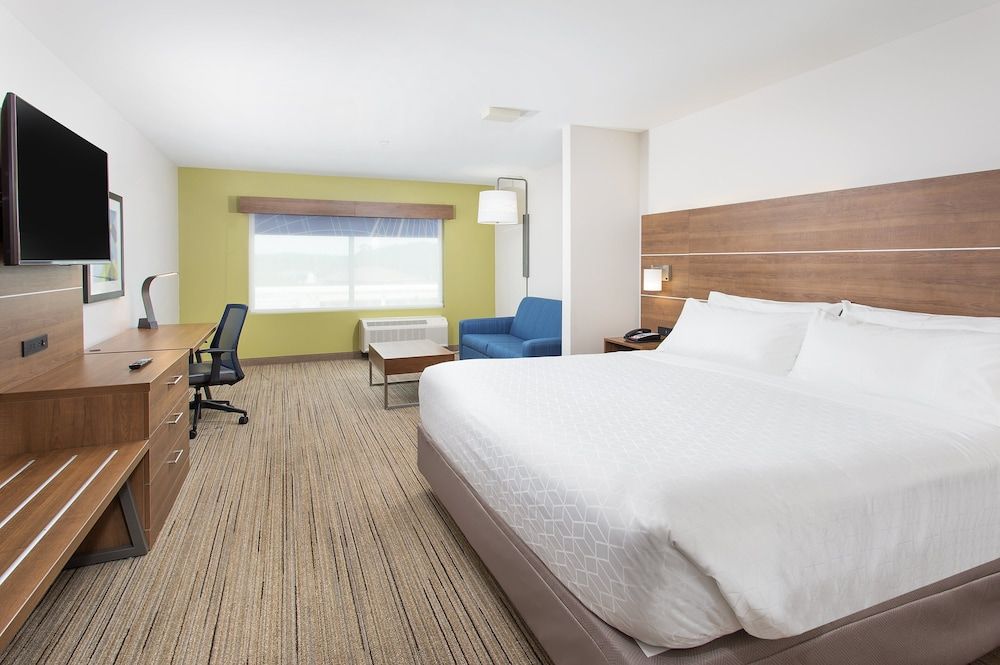 Standard Room, 1 King Bed with Sofa bed
