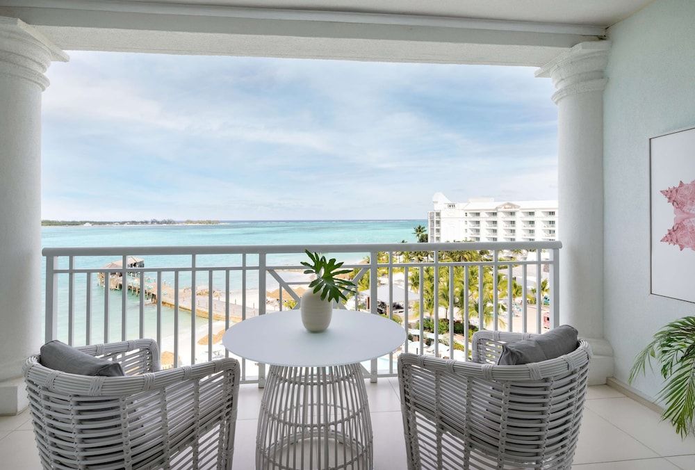 West Bay Oceanfront Penthouse One Bedroom Butler Suite (PWS)