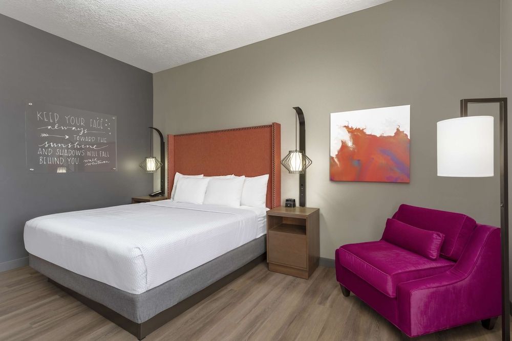 Room, 1 King Bed, Non Smoking