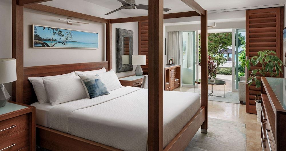 Honeymoon Suite, 1 Bedroom, Ocean View (Beachfront Honeymoon Walkout)