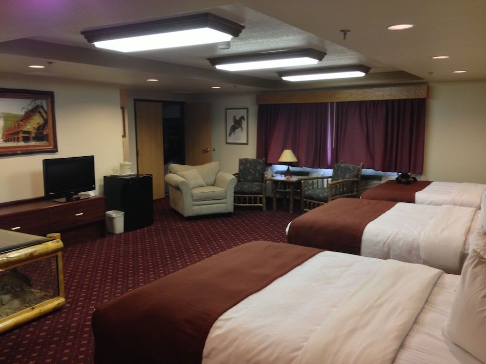 Suite, Multiple Beds, Non Smoking