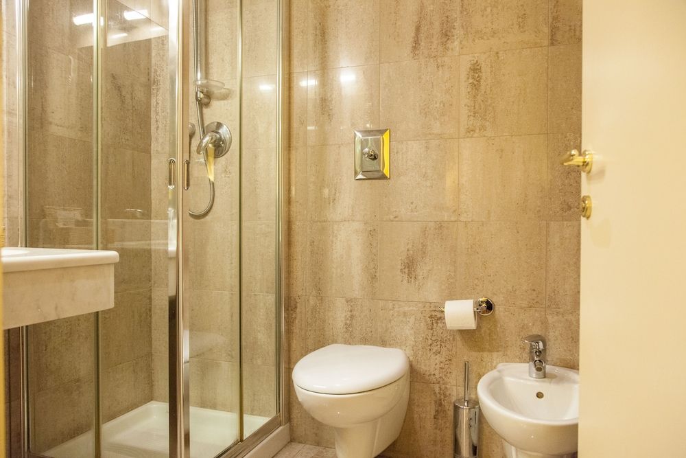 Benivieni Hotel Economy Room 4