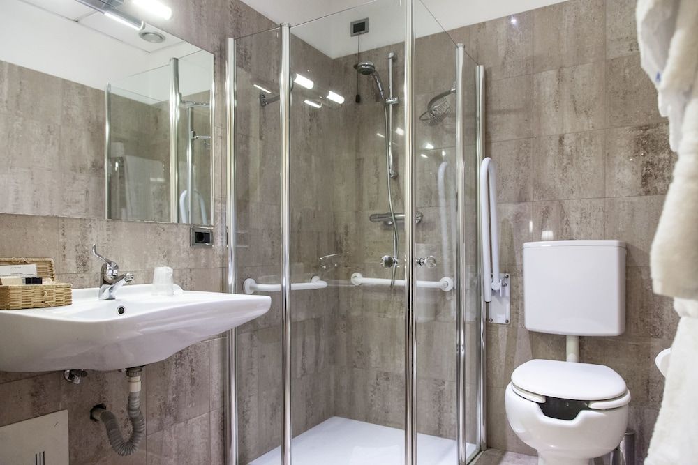 Benivieni Hotel Standard Double or Twin Room 4