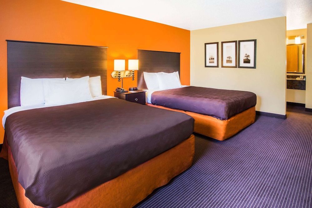 Room, 2 Queen Beds, Non Smoking