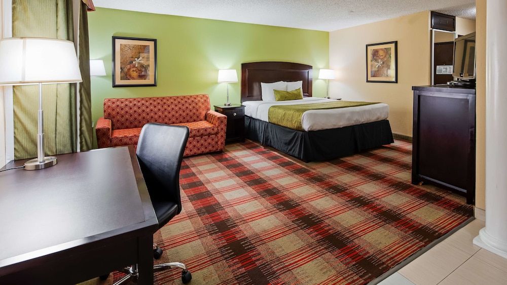 Suite, 1 King Bed, Non Smoking, Jetted Tub