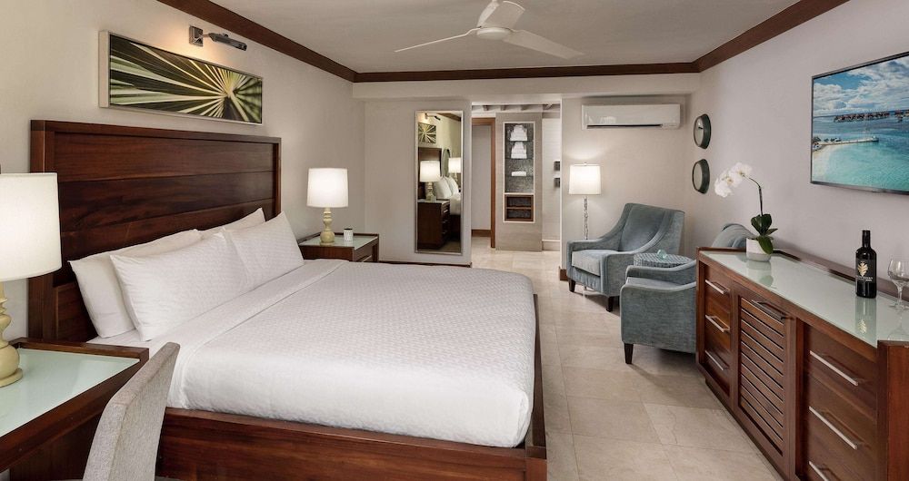 Longshore Luxury Room