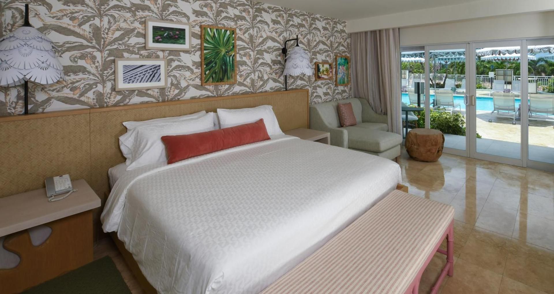 Sunset Bluff Luxury Poolside Walkout Club Level Room
