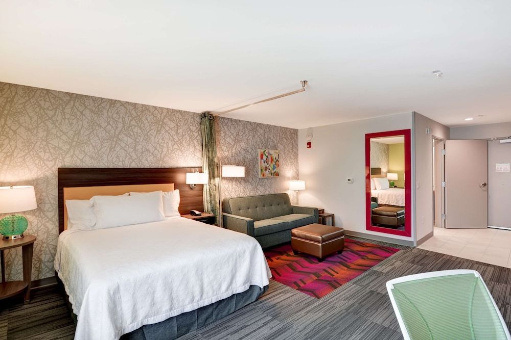 Studio, 1 Queen Bed, Accessible, Bathtub (Mobility & Hearing)