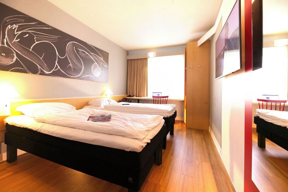 ibis Hotel Köln Messe Standard Twin Room, 2 Twin Beds 3
