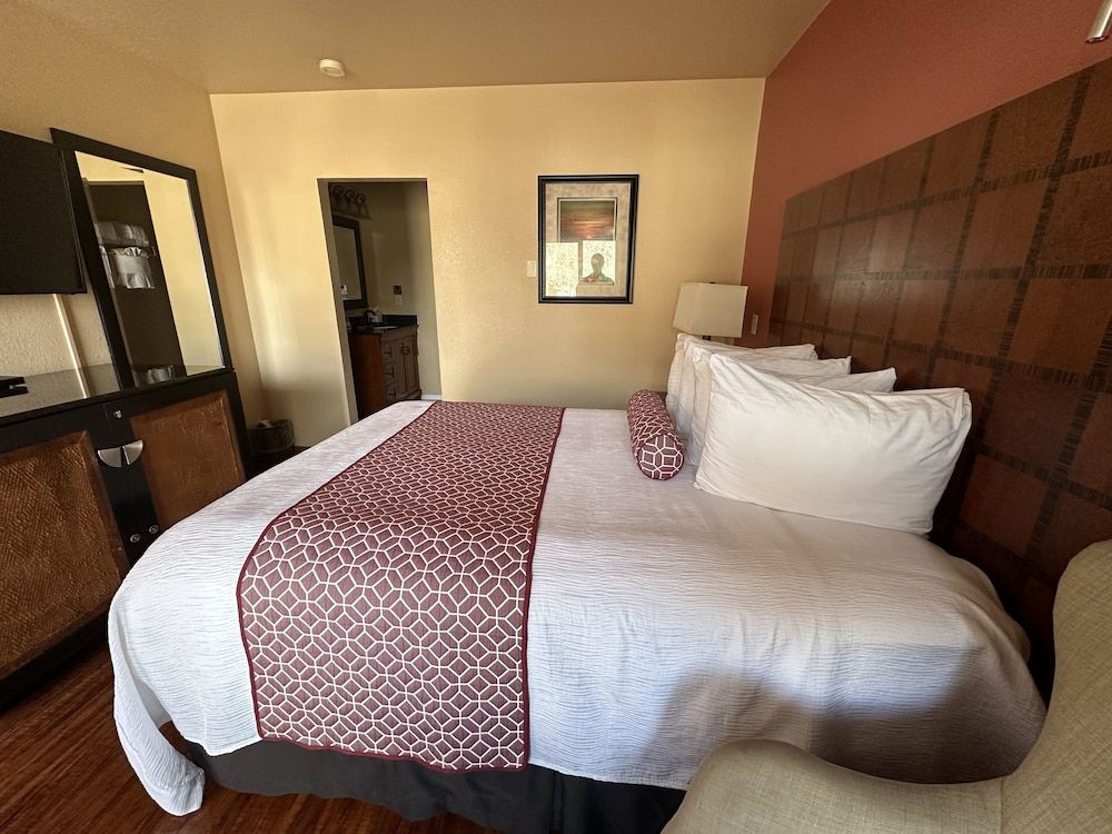 Matterhorn Inn Ouray Standard Room 2