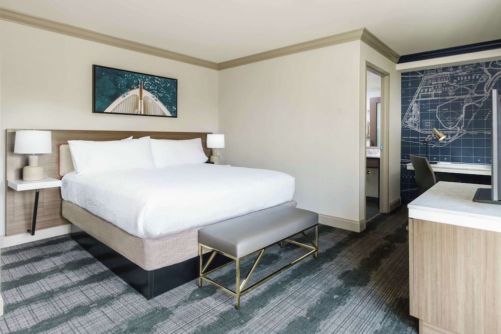 Suite, 1 Bedroom, Accessible, Bathtub