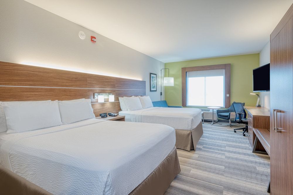 Standard Room, 2 Queen Beds, Accessible (Mobility, Accessible Tub)