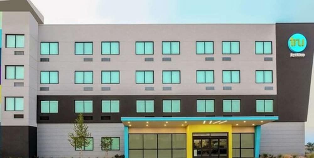 undefined Tru By Hilton Amarillo West 4