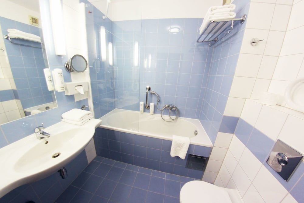 Hotel Nadmorski Standard Triple Room 4