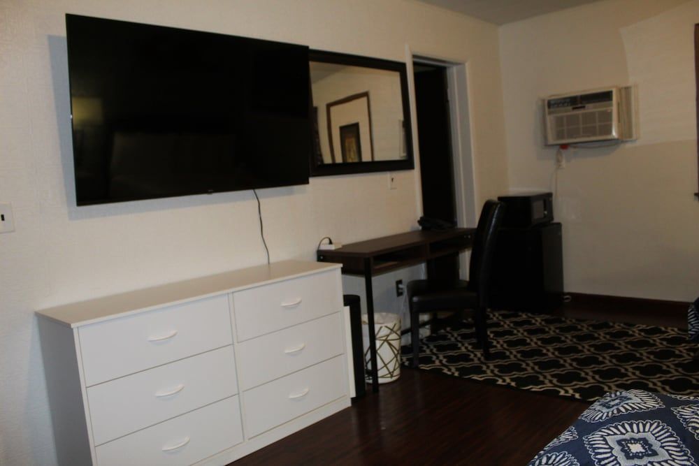 Arrowhead Motel Budget Double Room 8