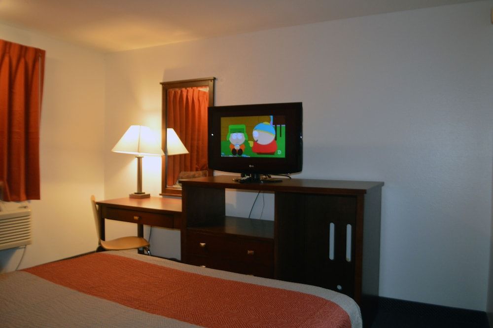 Motel 6 Pendleton, OR - West