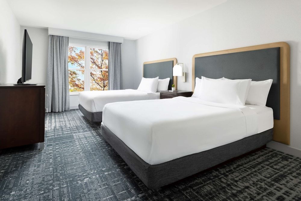 Suite, Multiple Beds, Accessible (Mobility & Hearing, Roll-in Shower)