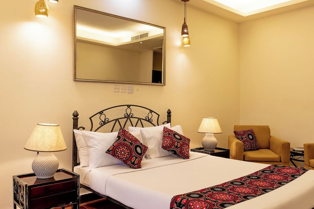 Sentrim Castle Royal Hotel Standard Double Room 13