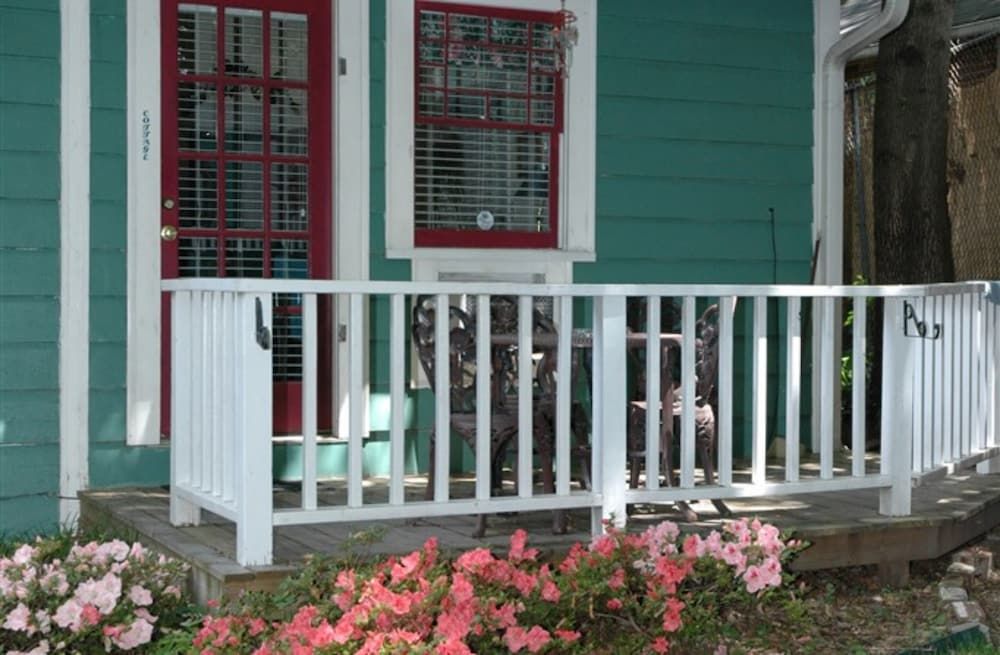 undefined Sugar Magnolia Bed & Breakfast 5