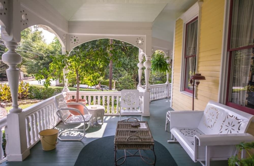 undefined Sugar Magnolia Bed & Breakfast 6