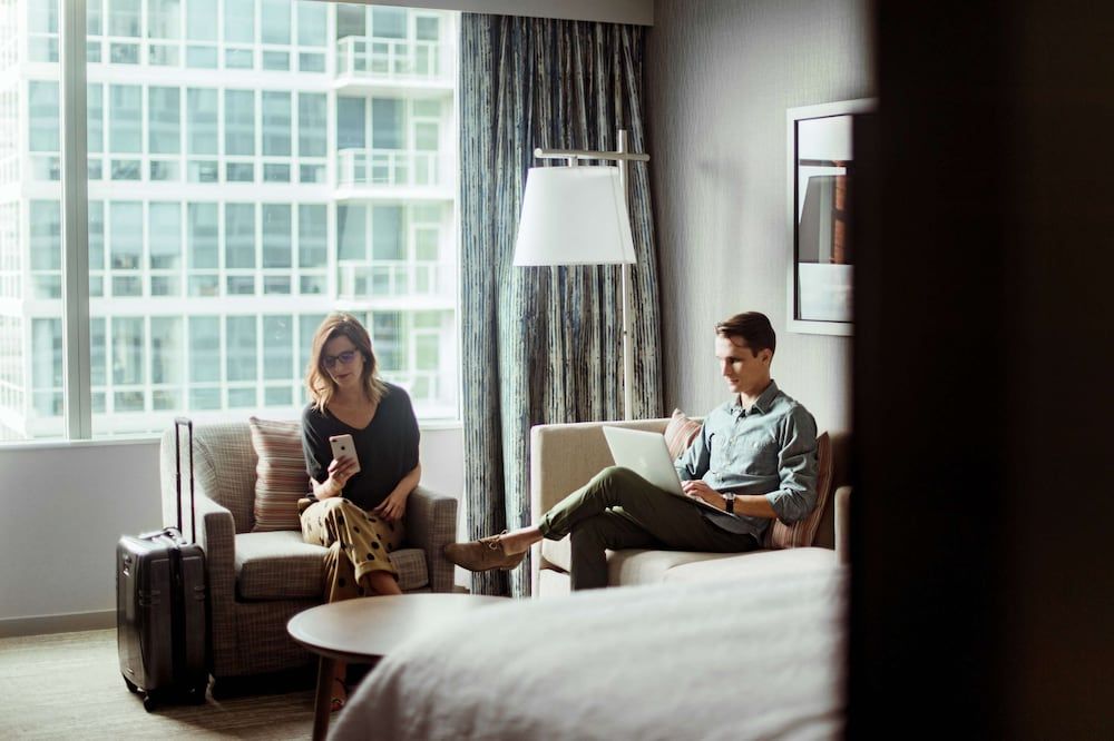 Hampton Inn Chicago McCormick Place Room, 1 King Bed, Refrigerator 6