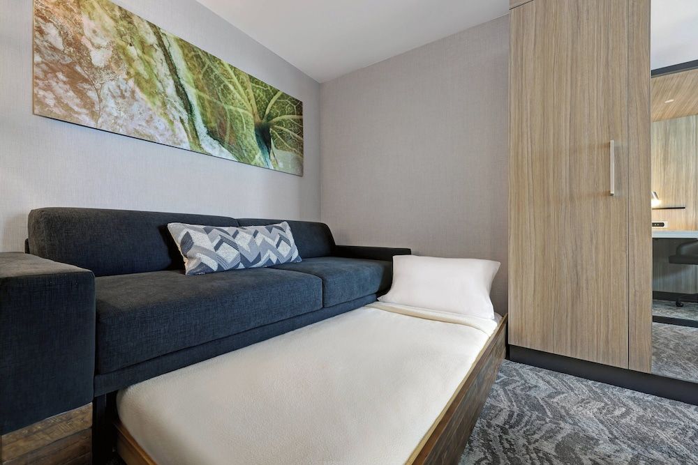 Suite, Multiple Beds