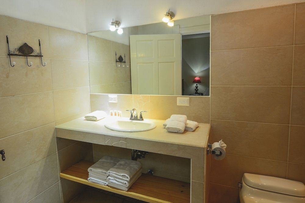 Hotel Luisiana Suite, Kitchen 16