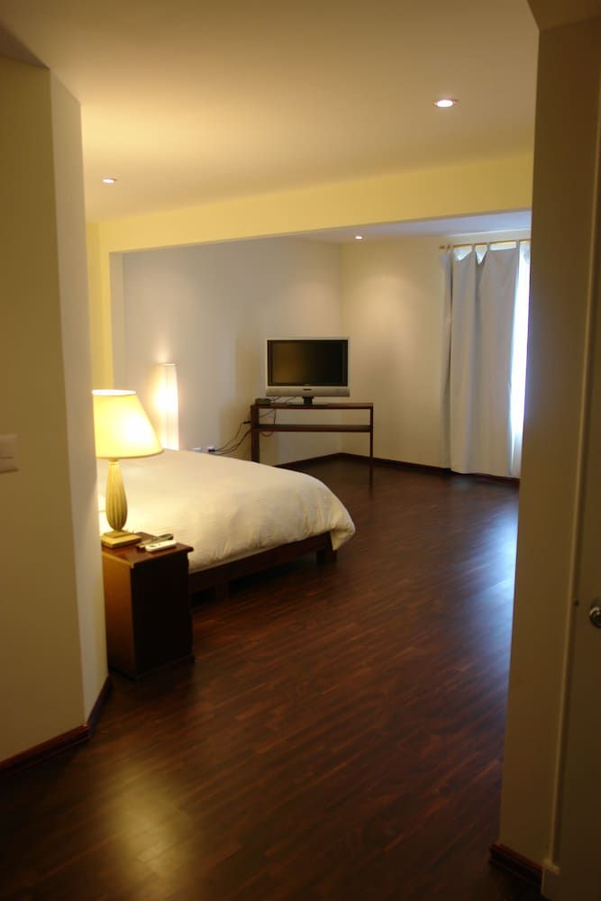 Hotel Luisiana Suite 3